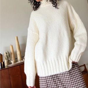 NWT - Cece Turtleneck from Lisa Says Gah!